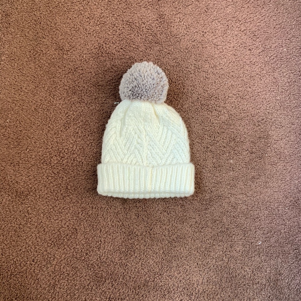 Knit beanie with Pom Pom
